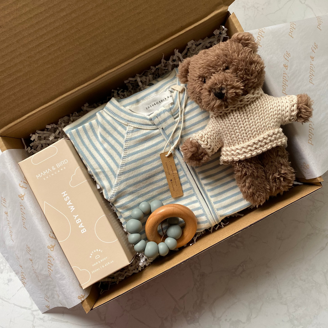 Baby newborn gift hamper